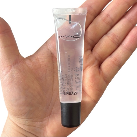 MAC Cosmetics Lipglass Clear Mirror-Like Shine Conditioning Lipgloss - Picture 2 of 5